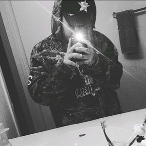 Meet your Posher, Andres